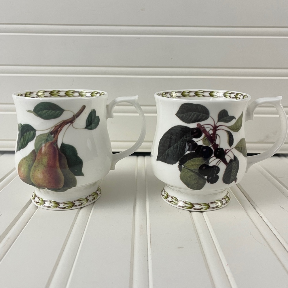 Queens Hooker's Fruit Fine Bone China Mug Pear Design